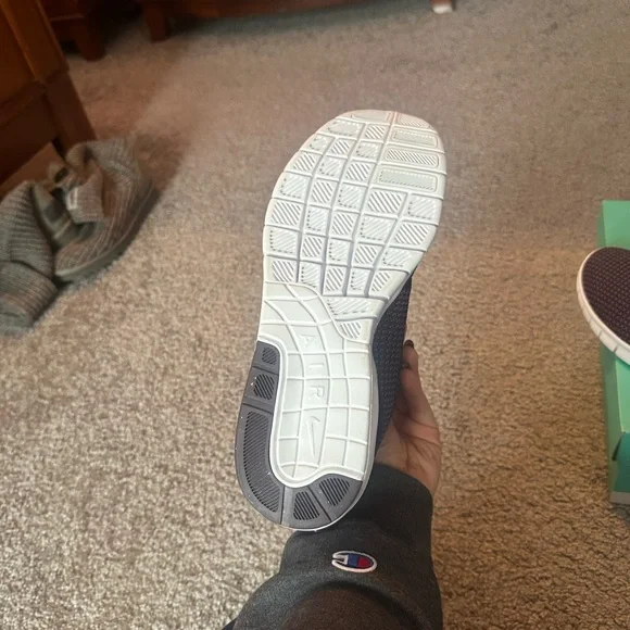 NWT Nike SB Stefan Janoski max black, purple, white - men’s size 8.5 - Picture 7 of 8